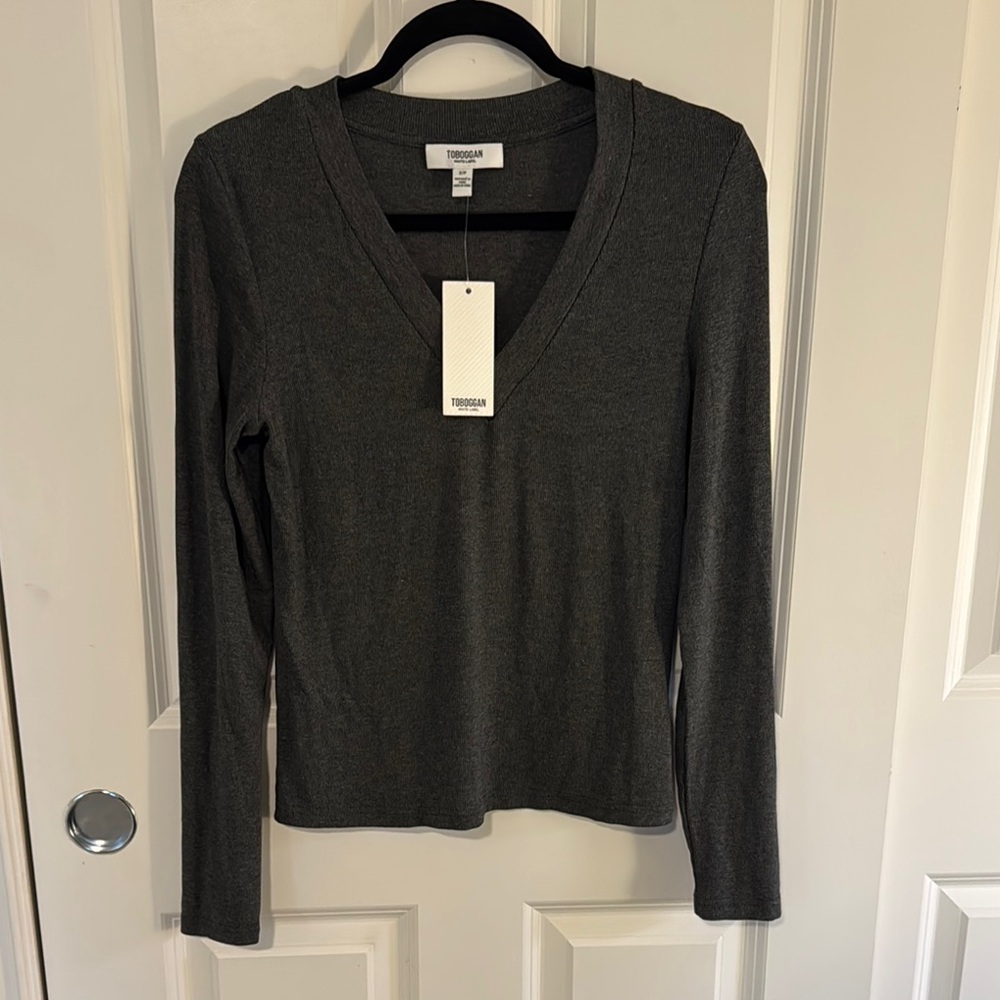 NWT Toboggan lightweight V-Neck